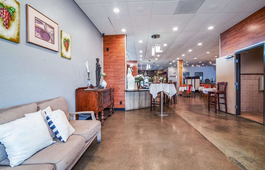 More Photos Of 825 N H St, Lompoc General Retail For Sale