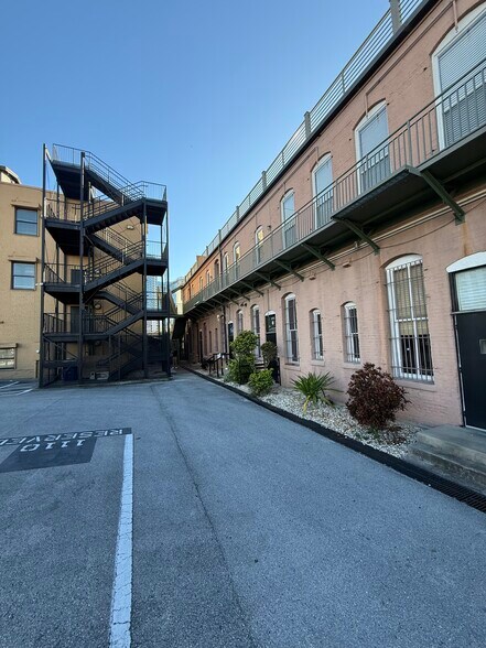 More Photos Of 1209-1227 N Franklin St, Tampa Apartments For Lease