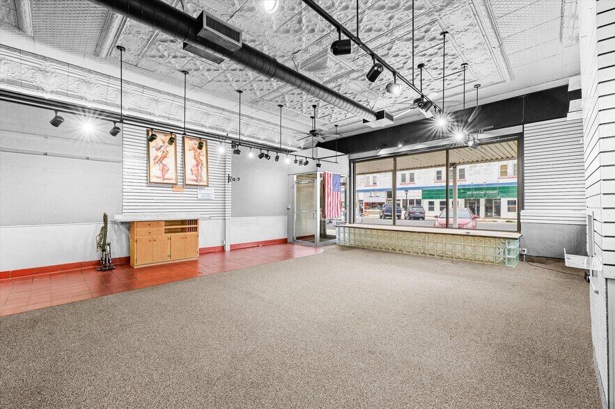 More Photos Of 101 E Sangamon Ave, Rantoul Storefront Retail Office For Sale