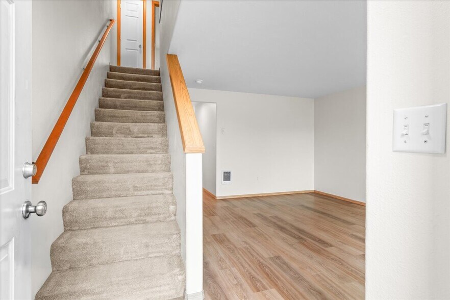 More Photos Of 2034 SW Fellows St, McMinnville Multifamily For Sale