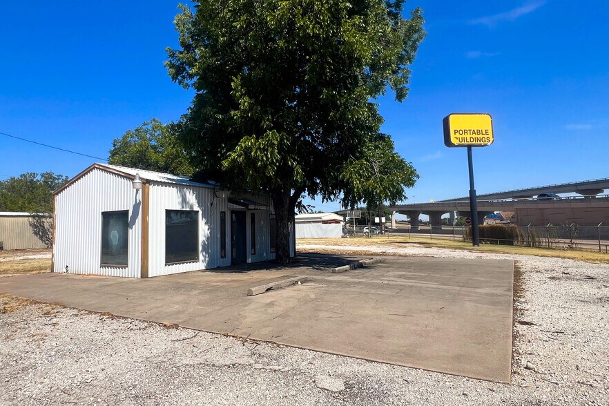 More Photos Of 231 Central Fwy E, Wichita Falls Land For Sale
