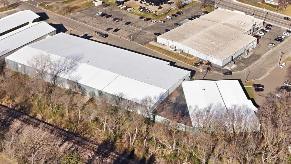 More Photos Of 150 Industrial Park Rd SE, Cokato Manufacturing For Sale