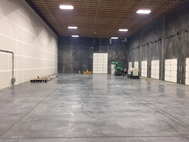 More Photos Of 1601 Dale Ave, Benton City Warehouse For Lease