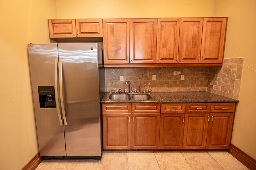 More Photos Of 2420 Brunello Trace, Lutz Office For Sale