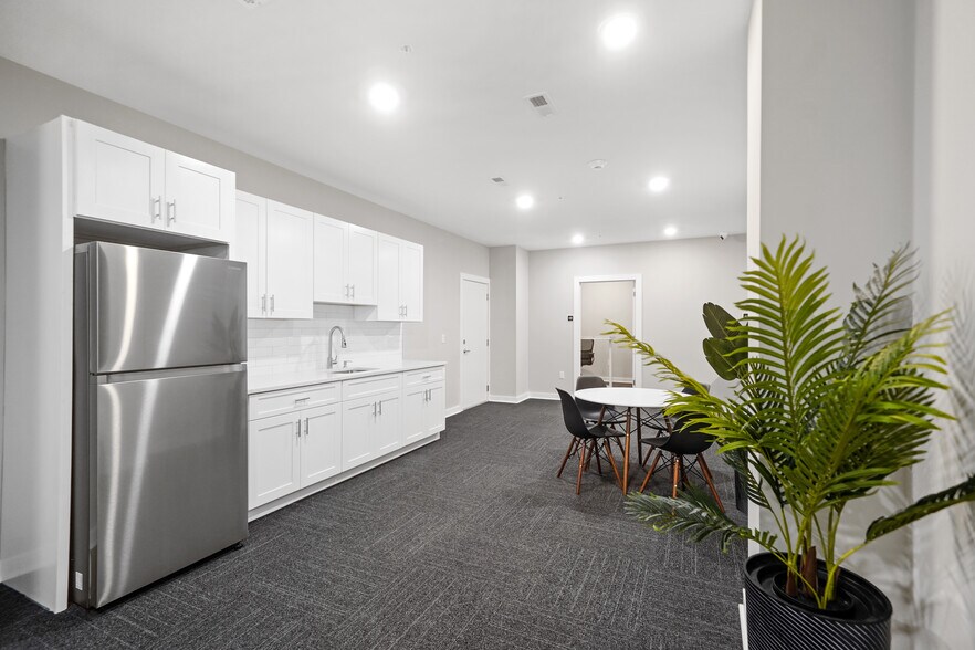 More Photos Of 5627 Germantown Ave, Philadelphia Coworking Space