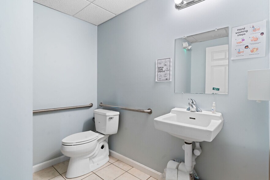 More Photos Of 1 Beverly Dr, Sterling Storefront For Sale