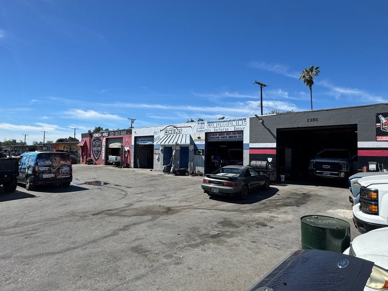 More Photos Of 2376-2396 Cabrera Ave, San Bernardino Service For Sale