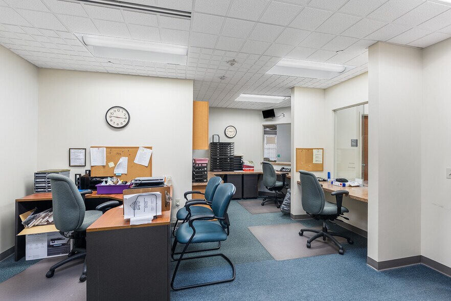 More Photos Of 670 Woodbourne Rd, Langhorne Medical For Sale