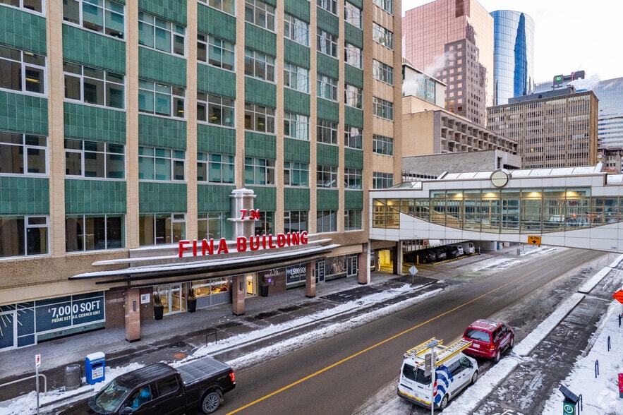 More Photos Of 736 8 Av SW, Calgary Apartments For Lease