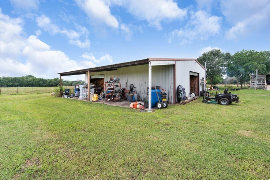 More Photos Of 2287 FM 3132, Klondike Land For Sale