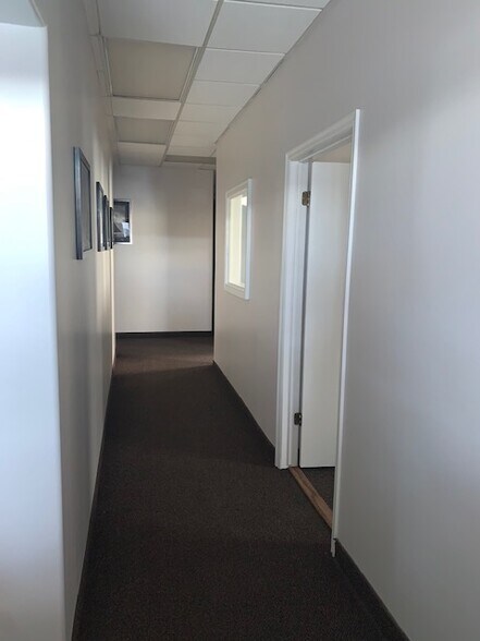 More Photos Of 480 Century Dr, Salt Lake City Showroom For Sale