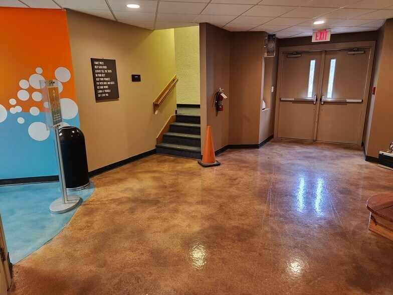 More Photos Of 521 W Grantham Rd, New Bern Specialty For Sale