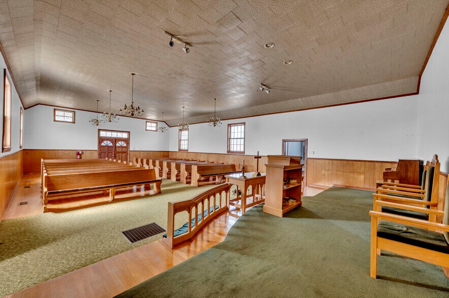 More Photos Of 4826 Co 217 rd, Hillsboro Specialty For Sale
