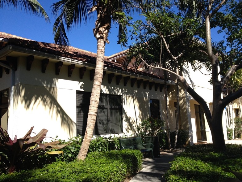 More Photos Of 1025 W Indiantown Rd, Jupiter Office For Lease