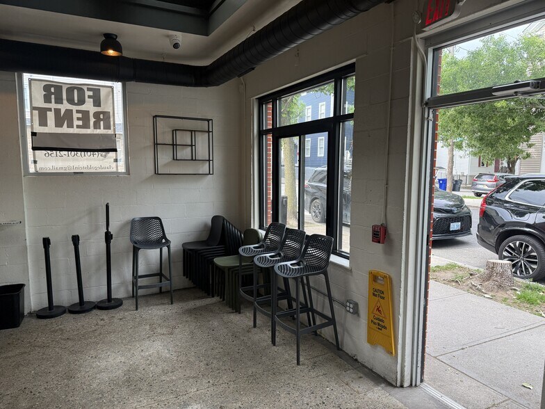 More Photos Of 146 Ives St, Providence Restaurant For Lease