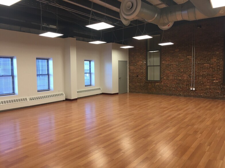 More Photos Of 8 John Walsh Blvd, Peekskill Office For Lease