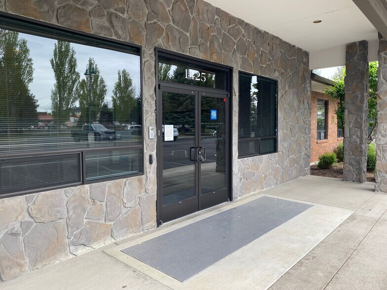 More Photos Of 1425 Lakeside Ct, Yakima Medical For Lease