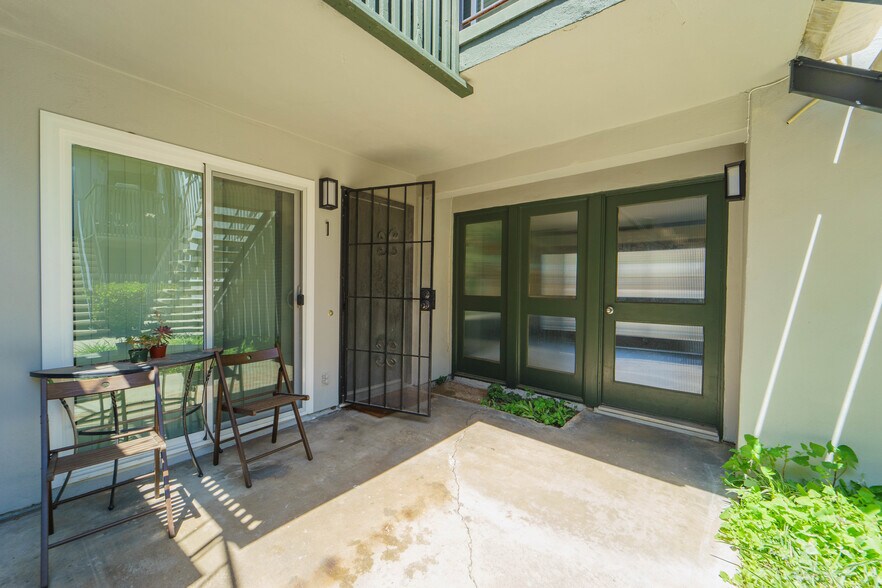 More Photos Of 3167 Landis St, San Diego Apartments For Sale