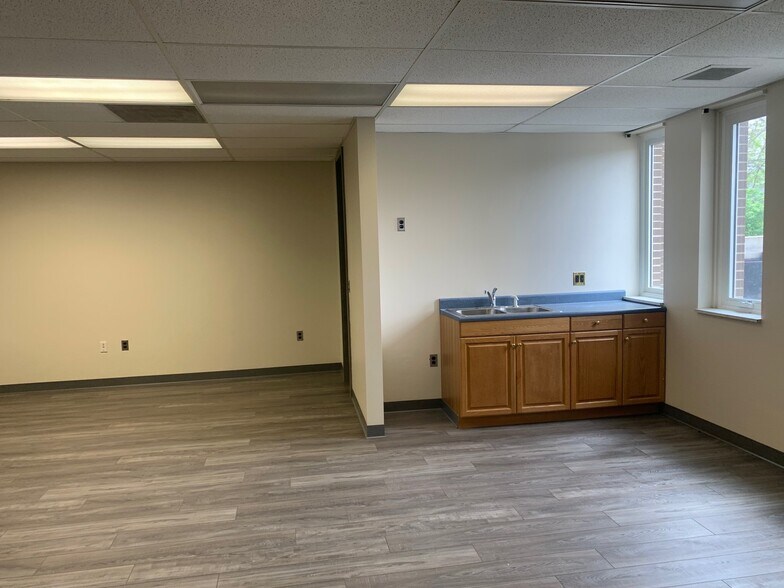 More Photos Of 2223 Fulton Dr NW, Canton Office For Sale