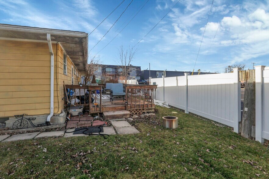 More Photos Of 12-35 Grove Ct, Marysville Apartments For Sale