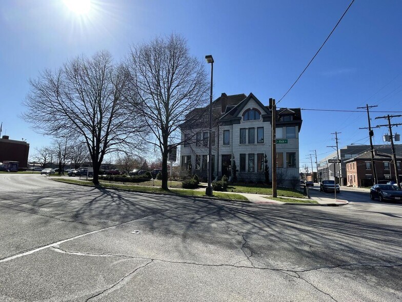 More Photos Of 513 E Rich St, Columbus Office For Sale