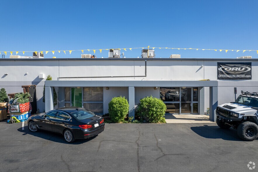 More Photos Of 9848-9854 De Soto Ave, Chatsworth Unknown For Lease