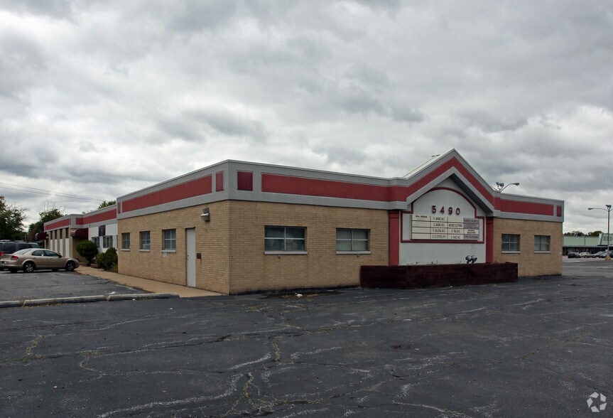 More Photos Of 5490 Broadway Ave, Merrillville Medical For Sale