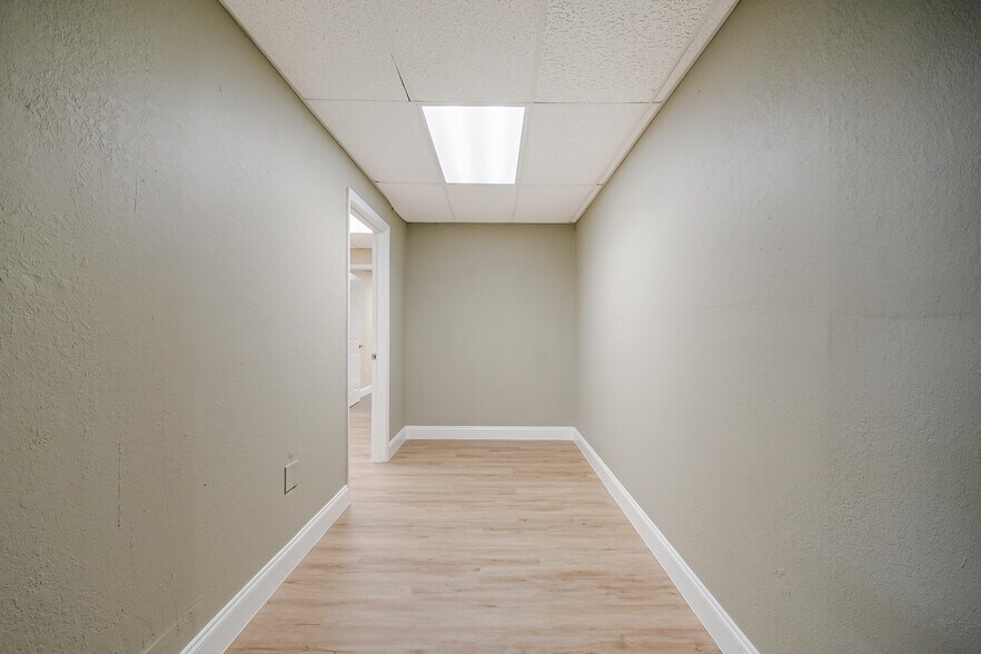 More Photos Of 440 Plumosa Ave, Casselberry Warehouse For Lease