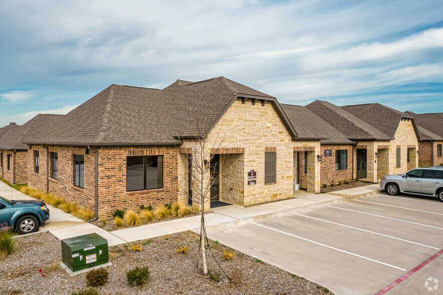 Primary Photo Of 2601 Little Elm Pky, Little Elm Medical For Sale