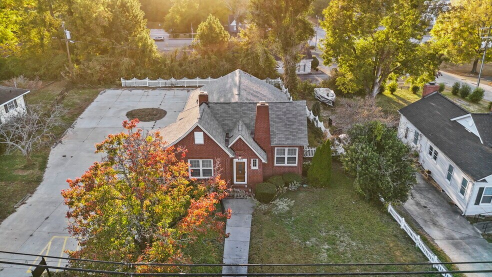 More Photos Of 408 N White St, Lancaster Office For Lease