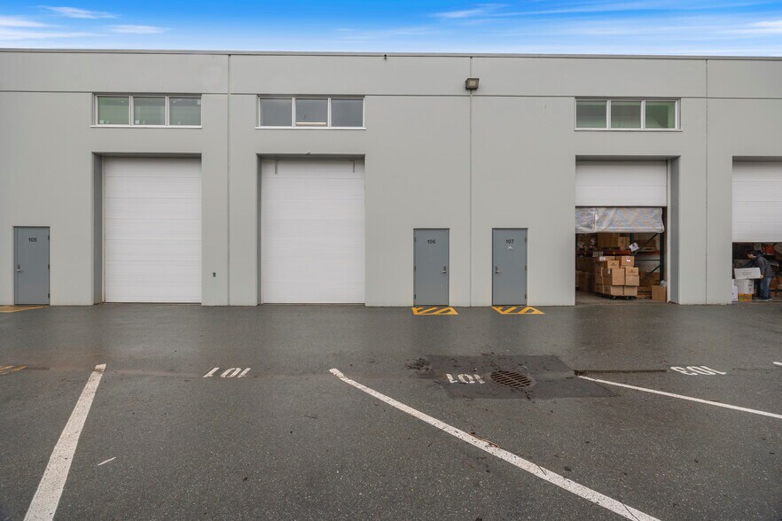 More Photos Of 618 E Kent Ave S, Vancouver Light Distribution For Sale