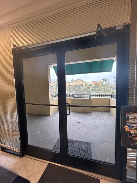 More Photos Of 13564 Village Park Dr, Orlando Unknown For Lease