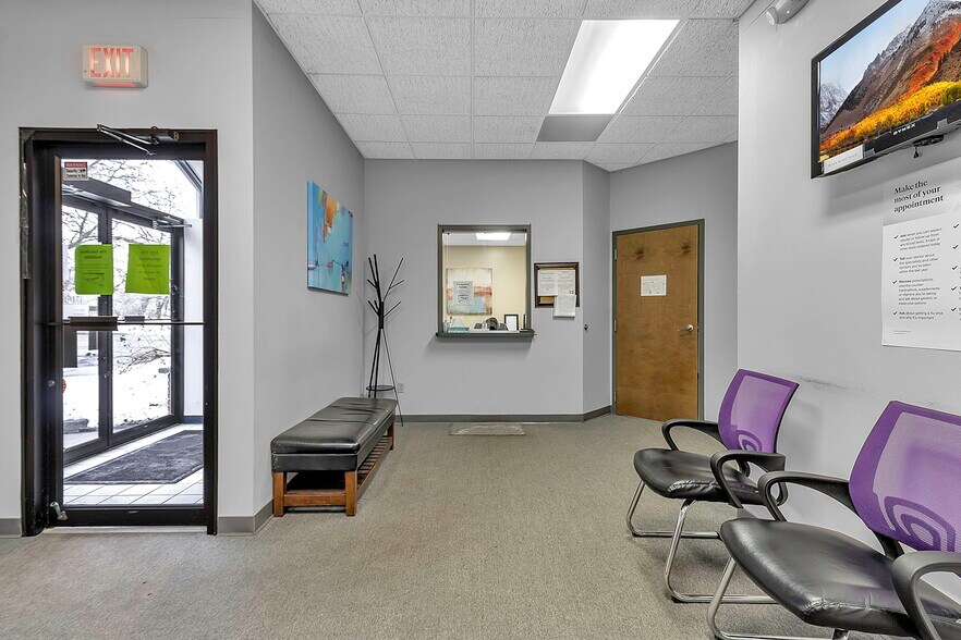 More Photos Of 6645 Main St, Buffalo Office For Sale