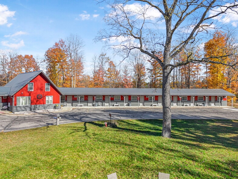 Primary Photo Of 10422 Cadillac Hwy, Thompsonville Hotel For Sale