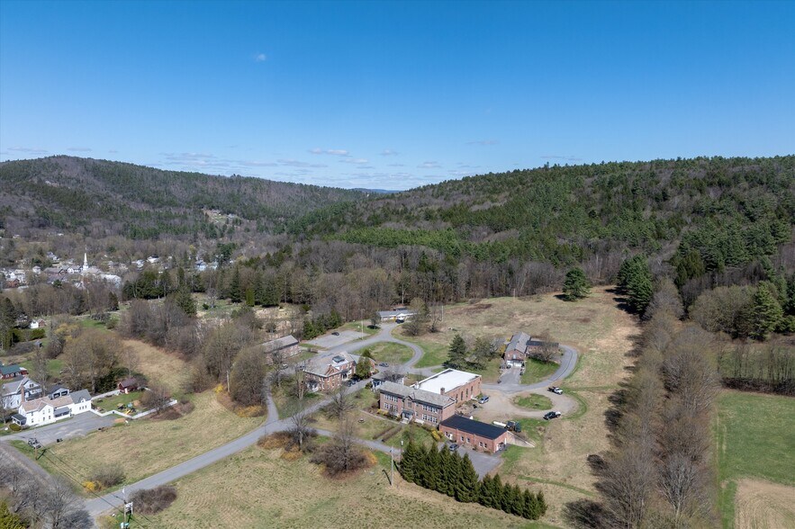 Primary Photo Of 25 Warner Center Rd, Saxtons River Apartments For Sale