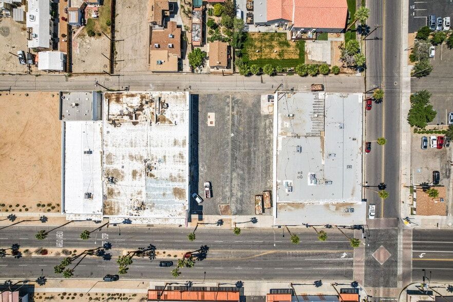 More Photos Of 45151 Oasis St, Indio Freestanding For Lease