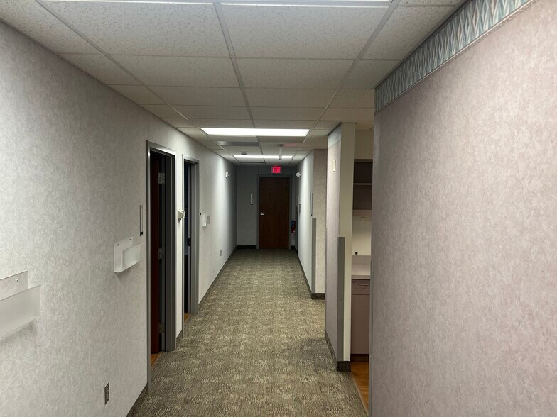 More Photos Of 305 S Highway 27, Cadott Medical For Sale