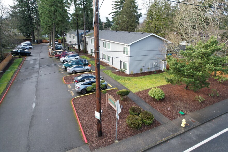 More Photos Of 17440 E Burnside St, Portland Apartments For Sale