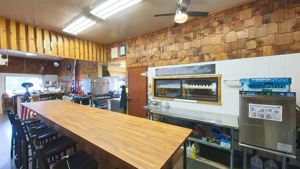 More Photos Of 5588 Highway 8, Deary General Retail For Sale