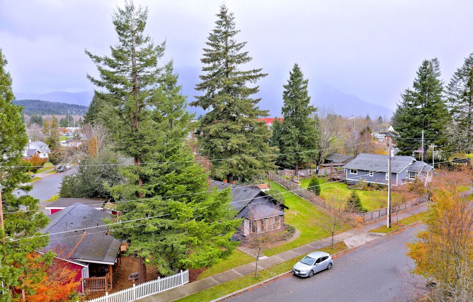 More Photos Of 8568 Falls Ave SE, Snoqualmie Apartments For Sale