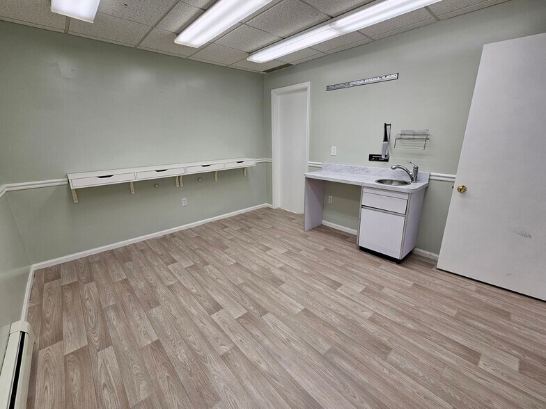 More Photos Of 17 N 23rd St, Reading Office Residential For Sale