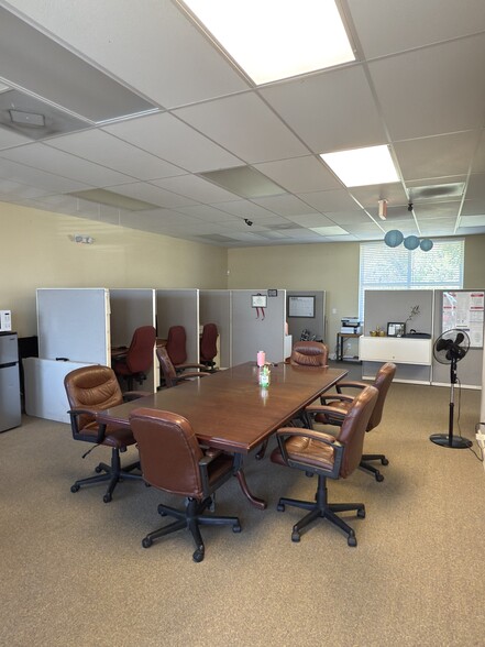 More Photos Of 2563 N Toledo Blade Blvd, North Port Office For Lease