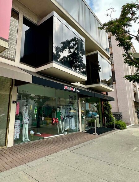 More Photos Of 9625-9647 Brighton Way, Beverly Hills Storefront Retail Office For Lease
