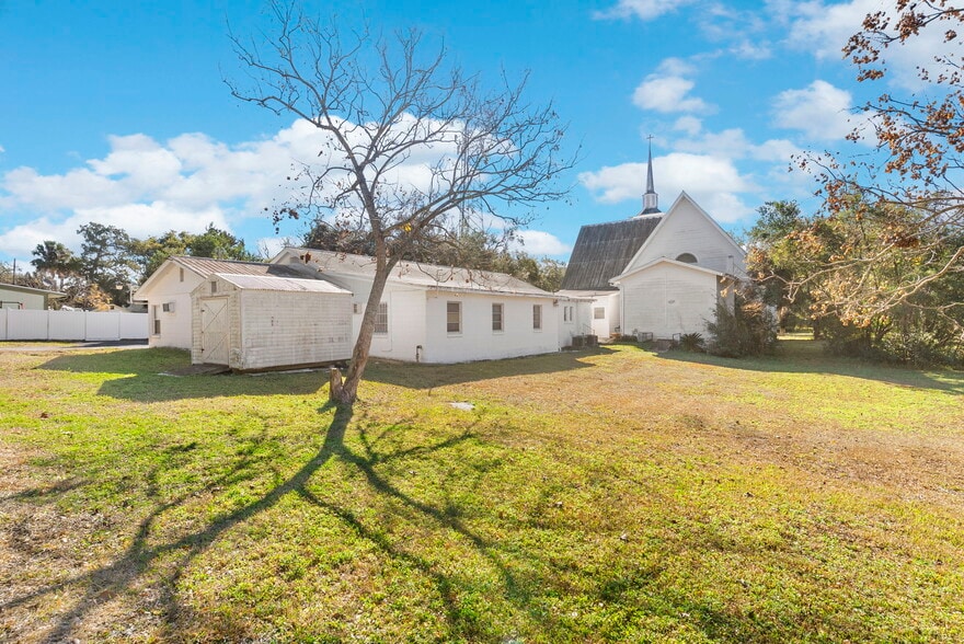 More Photos Of 201 W University Ave, Orange City Religious Facility For Sale
