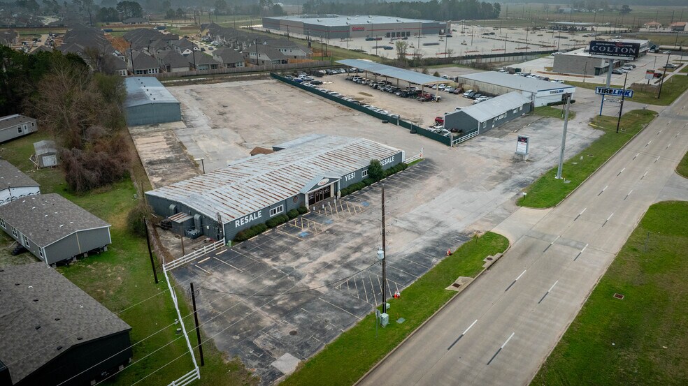 More Photos Of 27210 State Highway 249, Tomball Showroom For Lease