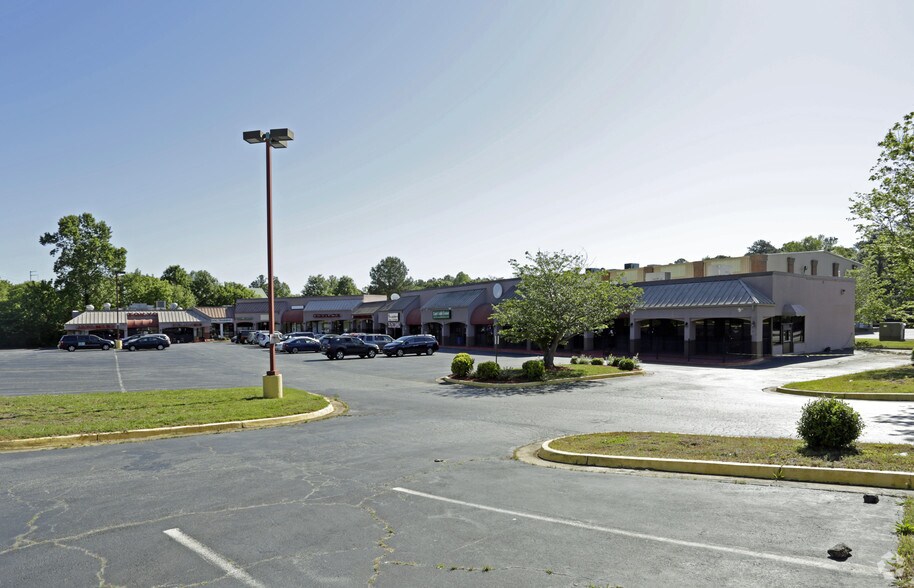 More Photos Of 3920 Canton Rd, Marietta Storefront For Lease
