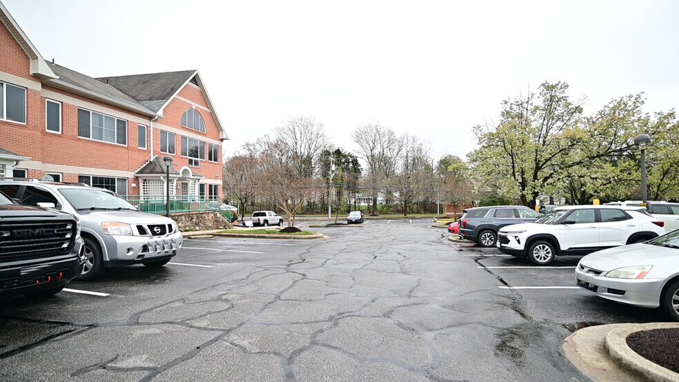 More Photos Of 3000-3048 Mitchellville Rd, Bowie Medical For Lease
