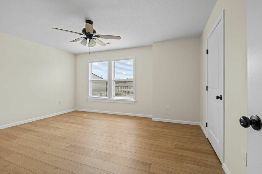 More Photos Of 1763 Strawberry Meadows Way, Knoxville Apartments For Sale