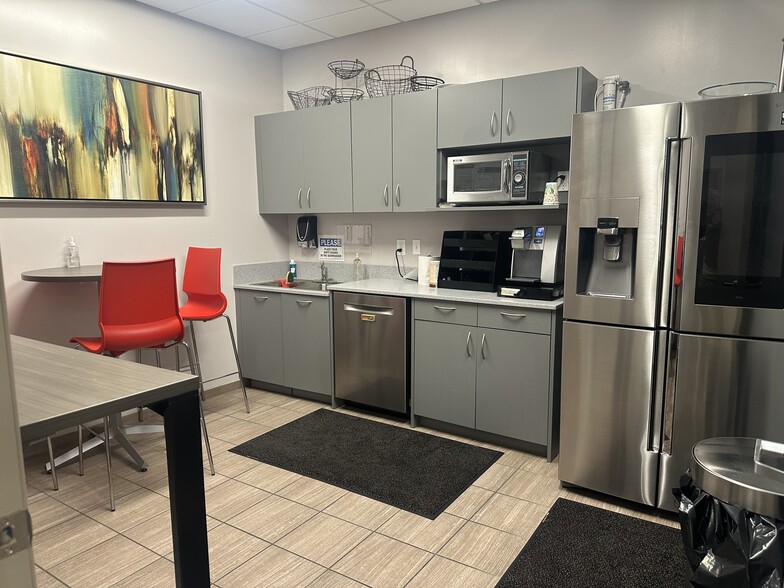 More Photos Of 1131 Northpoint Blvd, Blythewood Industrial For Lease