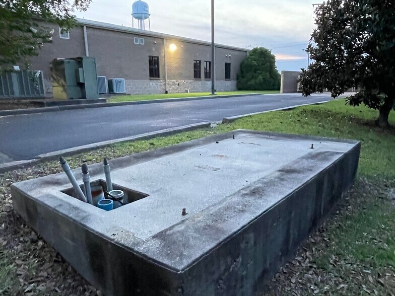 More Photos Of 1308 S 4th St, Hartsville Medical For Sale